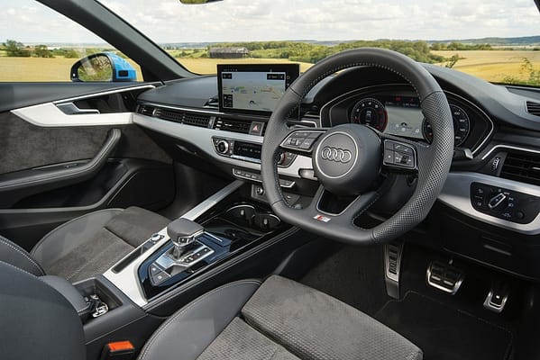 Audi A4 Black Edition S